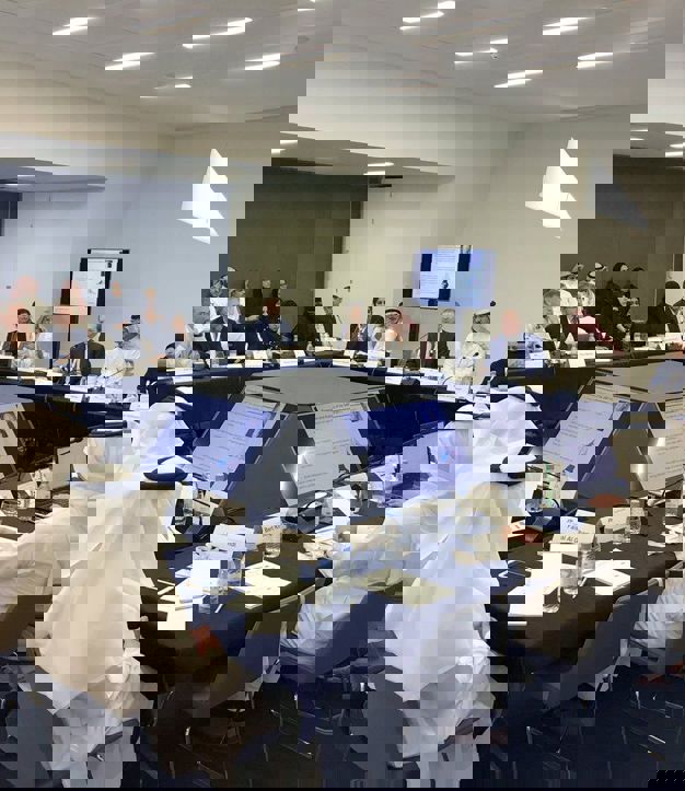 Collective decision-making improves understanding of energy policy, say experts (2)